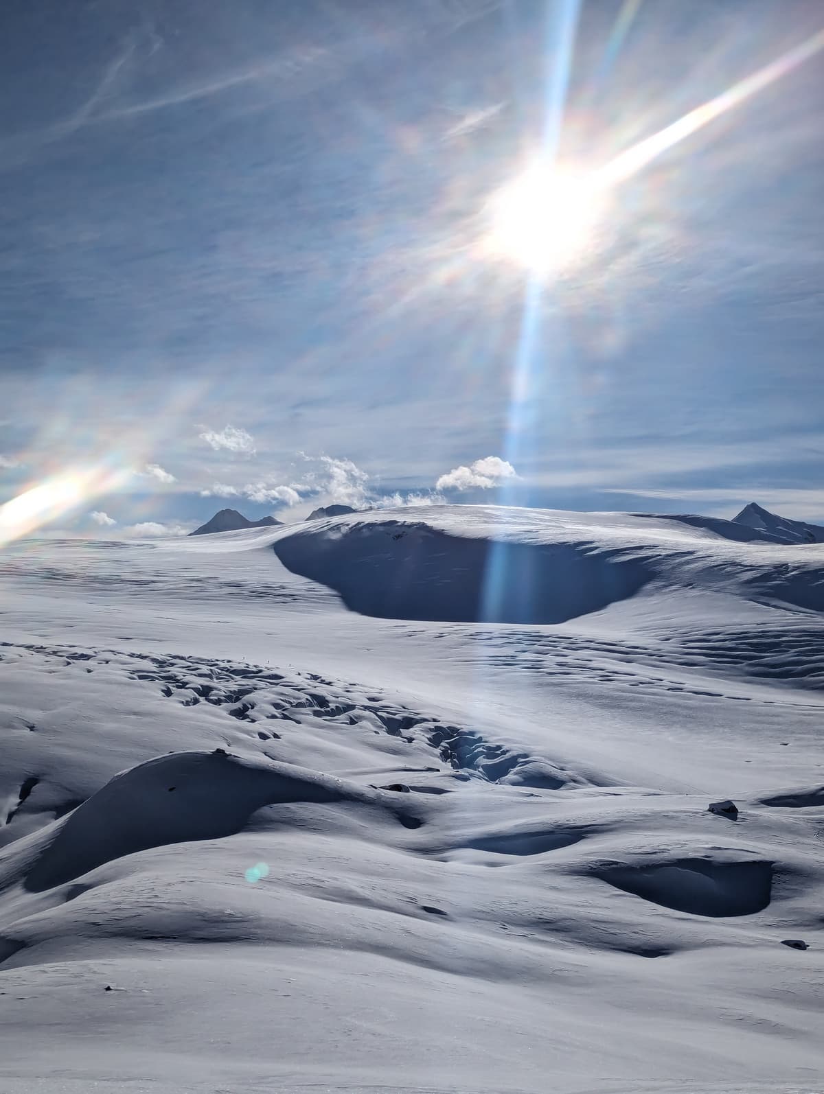 The Illy glacier. Spot the skiers