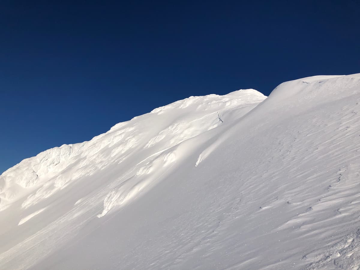 Start zone where 2 skiers entered.