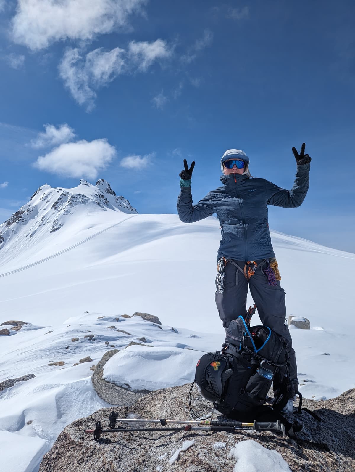 Peace in the Purcells persists at 2700 m.