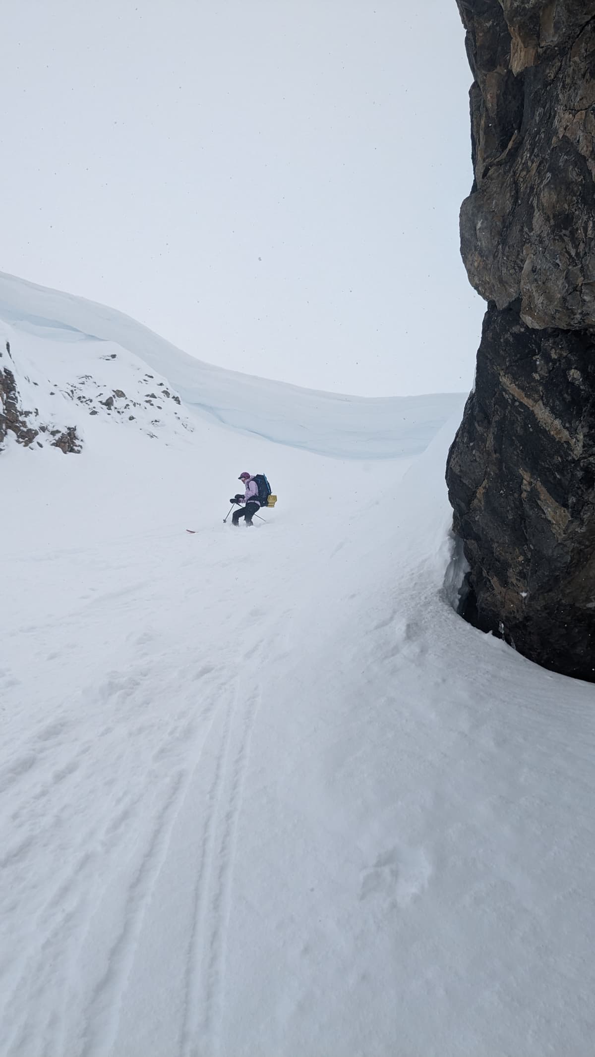 Skiing under the cornice