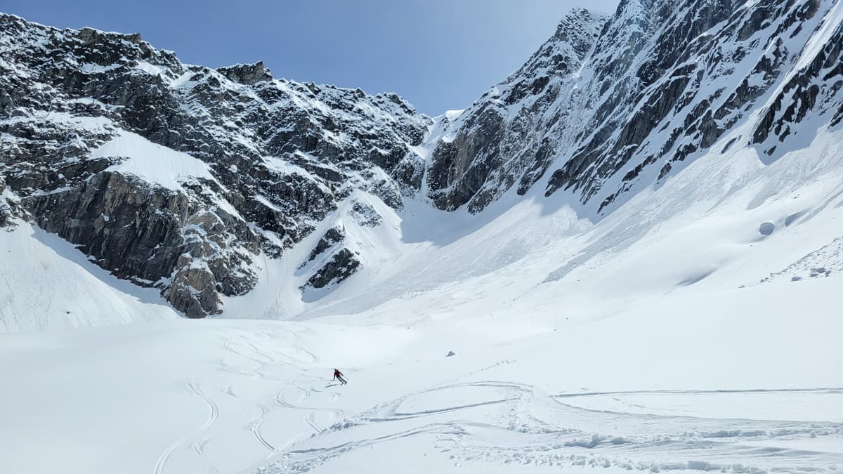 The lower bowl (North Cheops #2) is still great skiing!
