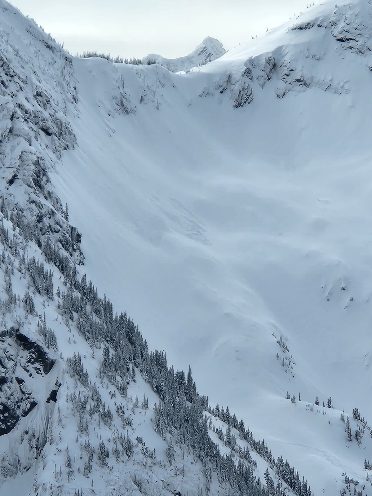 Natural Sz.1 on the Nak-Yak North Bowl. Approximately 1850m.  See from Zoa.
