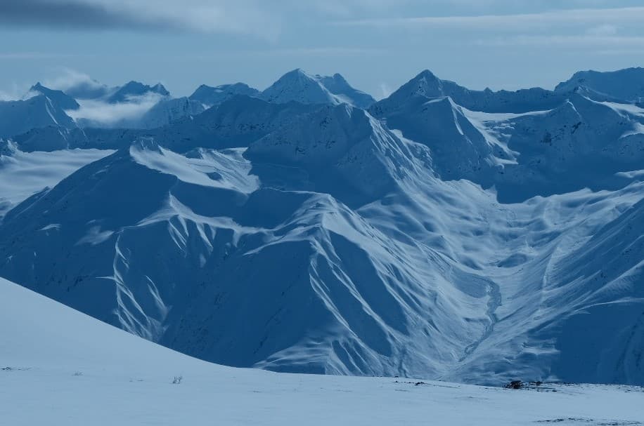 Wide propagation on upper crown line