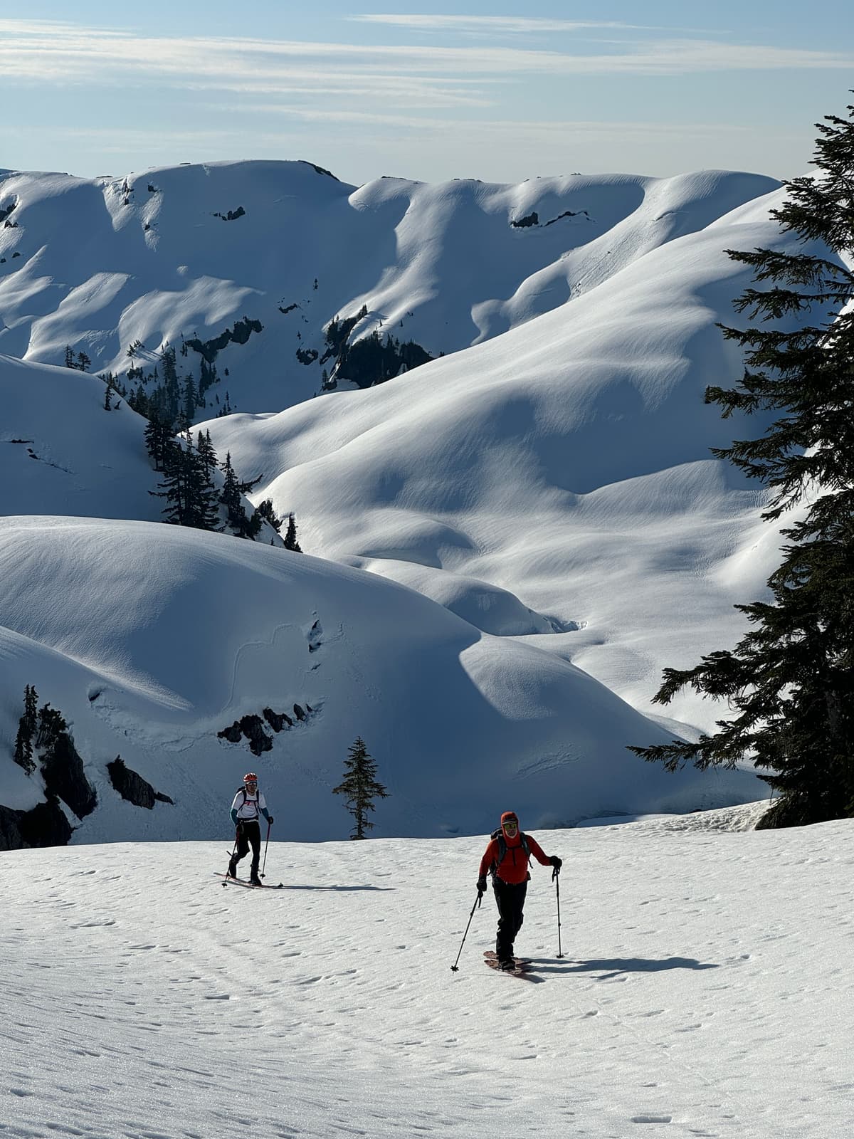 Crampon Skinning in the early morning