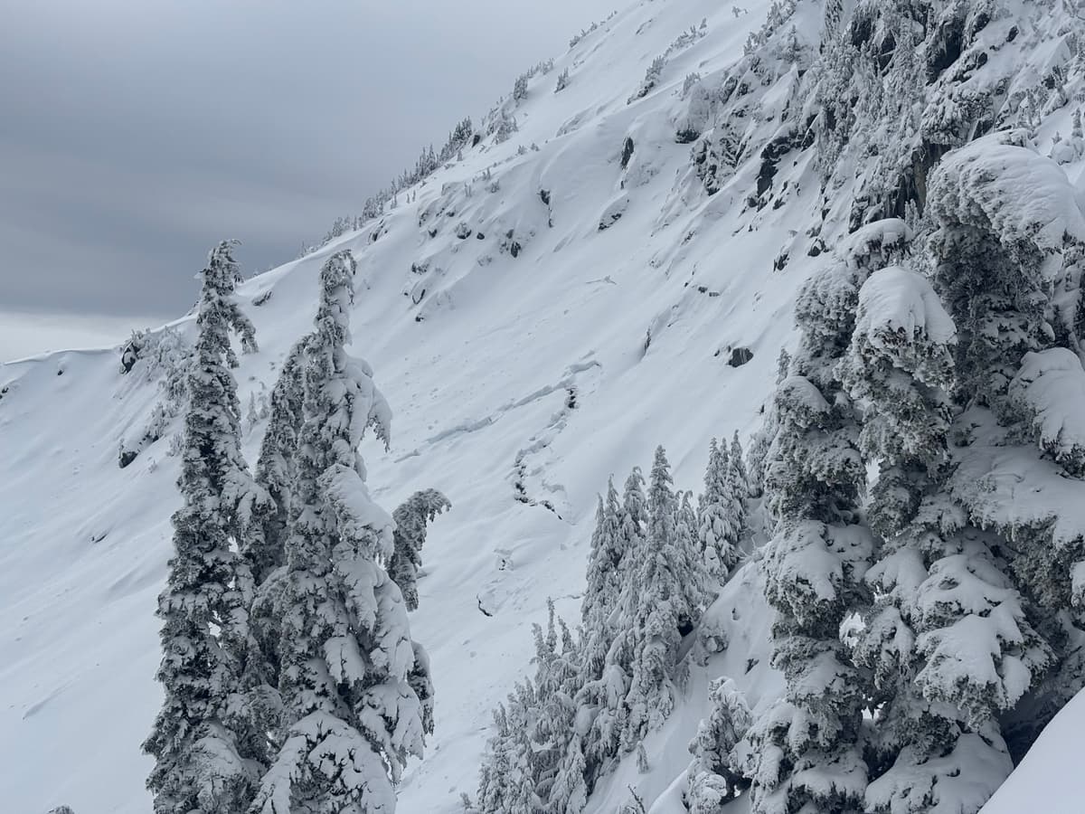 Glide cracks on the south east face at around 1750m