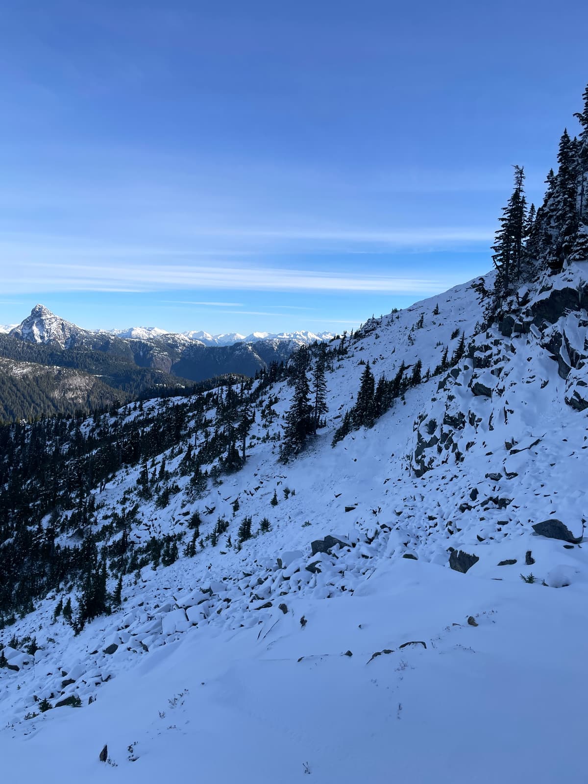 Looking over into gnarnia from beta lake 
