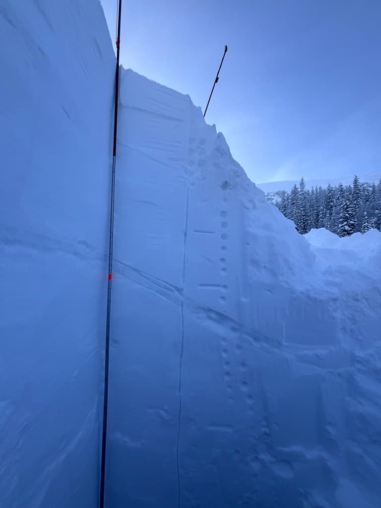Well settled upper and mid snowpack