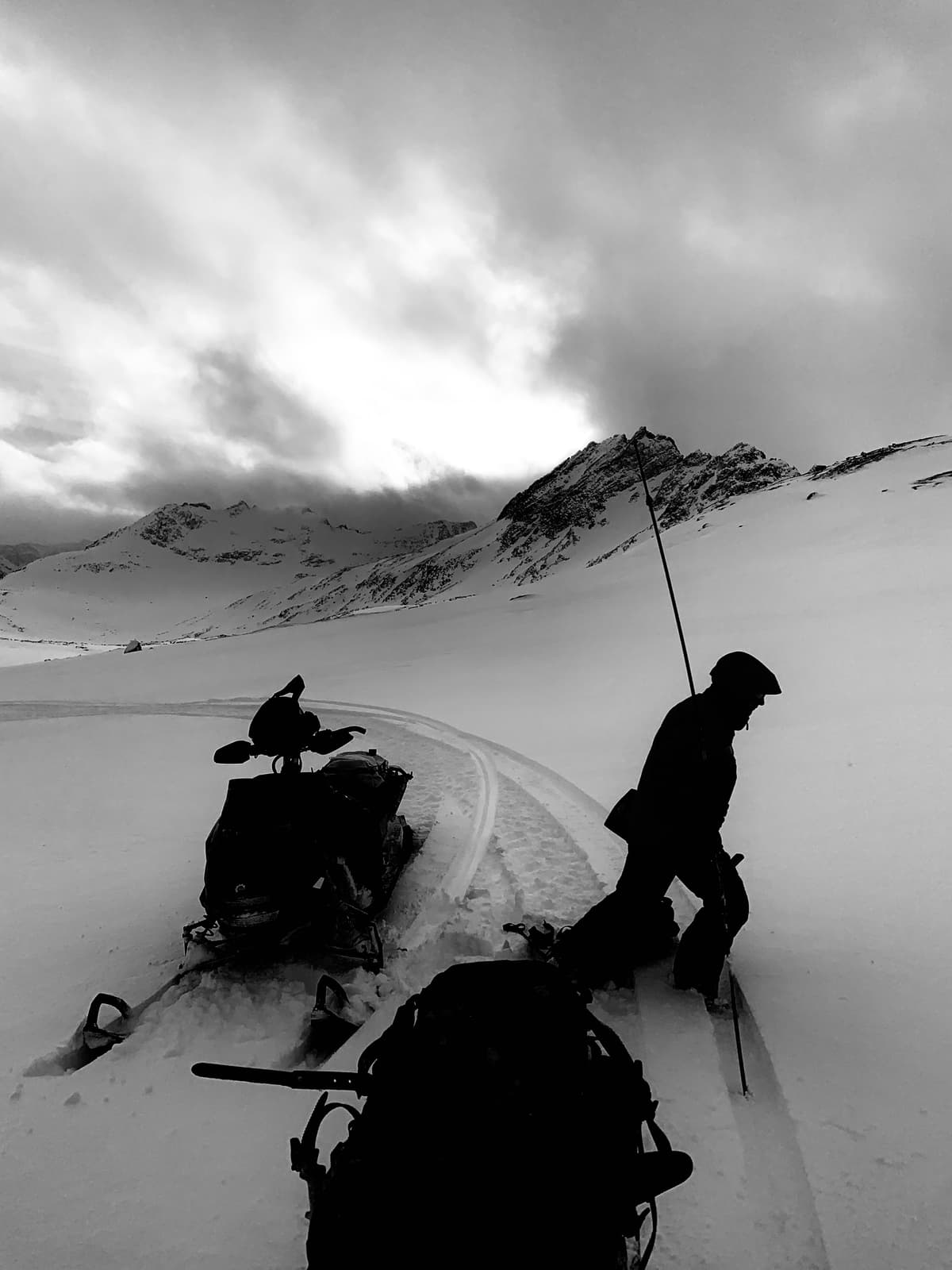 Made it to 1500 meters to look at our windslab and SH.