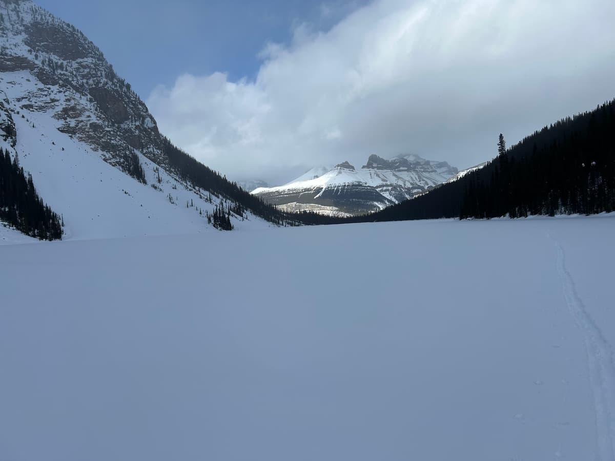 Cirque lake looking back to the highway