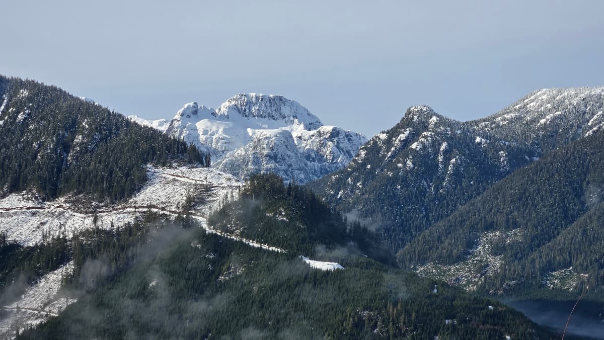 A great view of the impressive Mount Schoen.