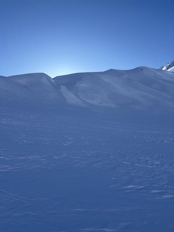 Old wind slab avalanches