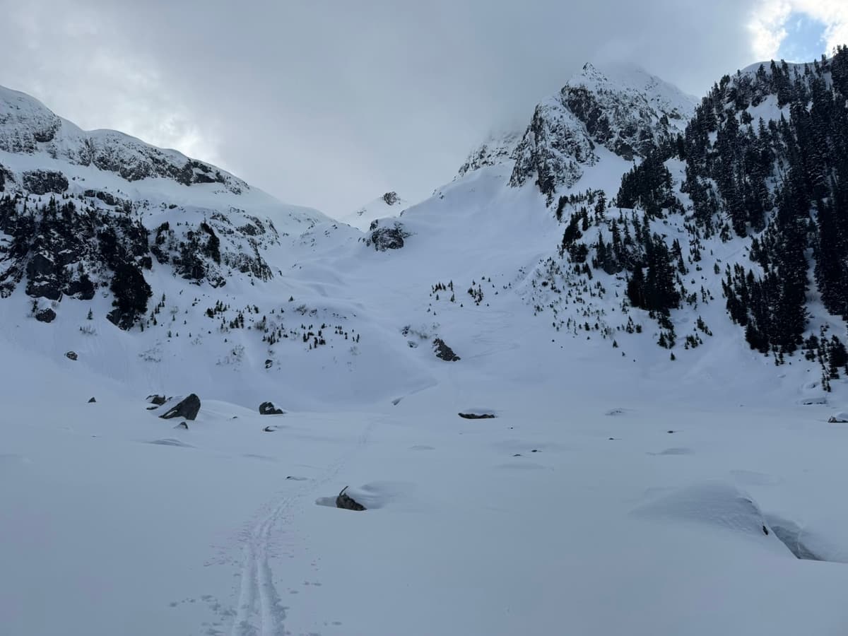 Mt. Pelops on right
