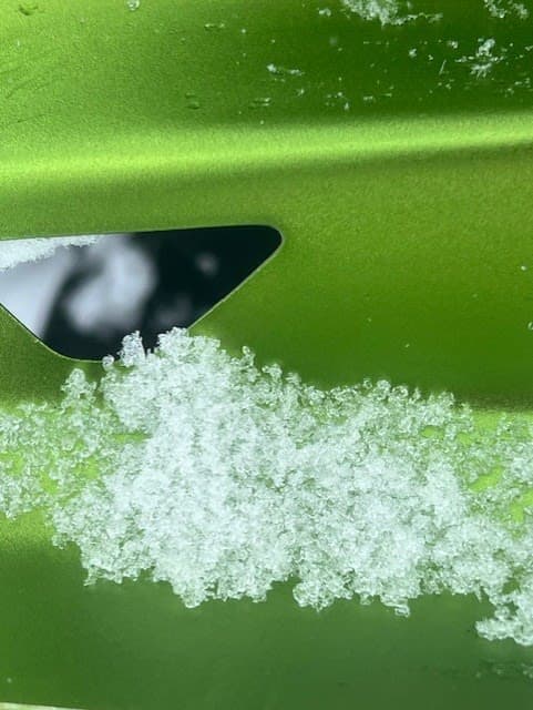 Large faceted crystals found above the crust.