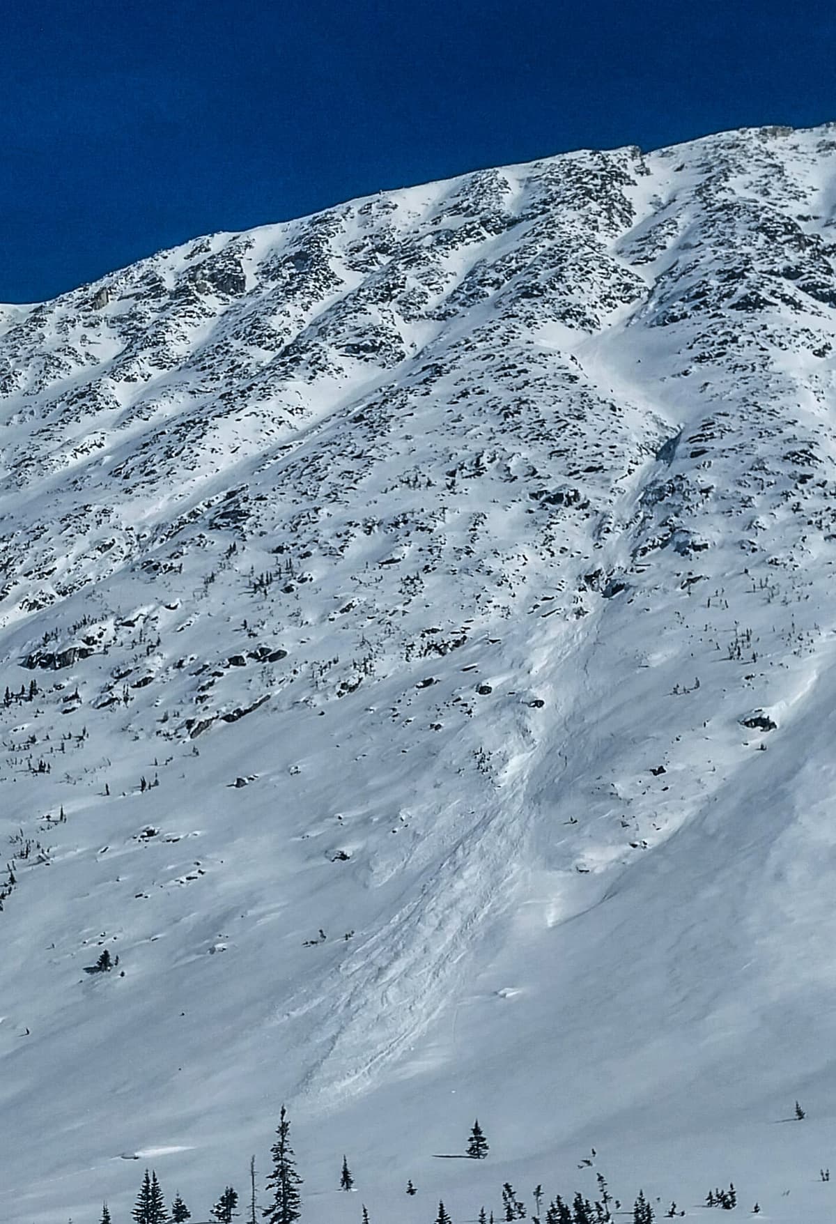 Another small likely solar-triggered wind slab that entrained a lot of loose snow.
