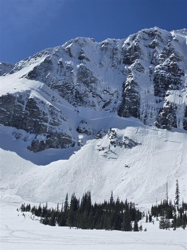 A natural cornice fall triggered a large (size 2.5) Persistent slab avalanche in the last 12-24 hours in the Window Mountain bowl on a Northerly aspect.