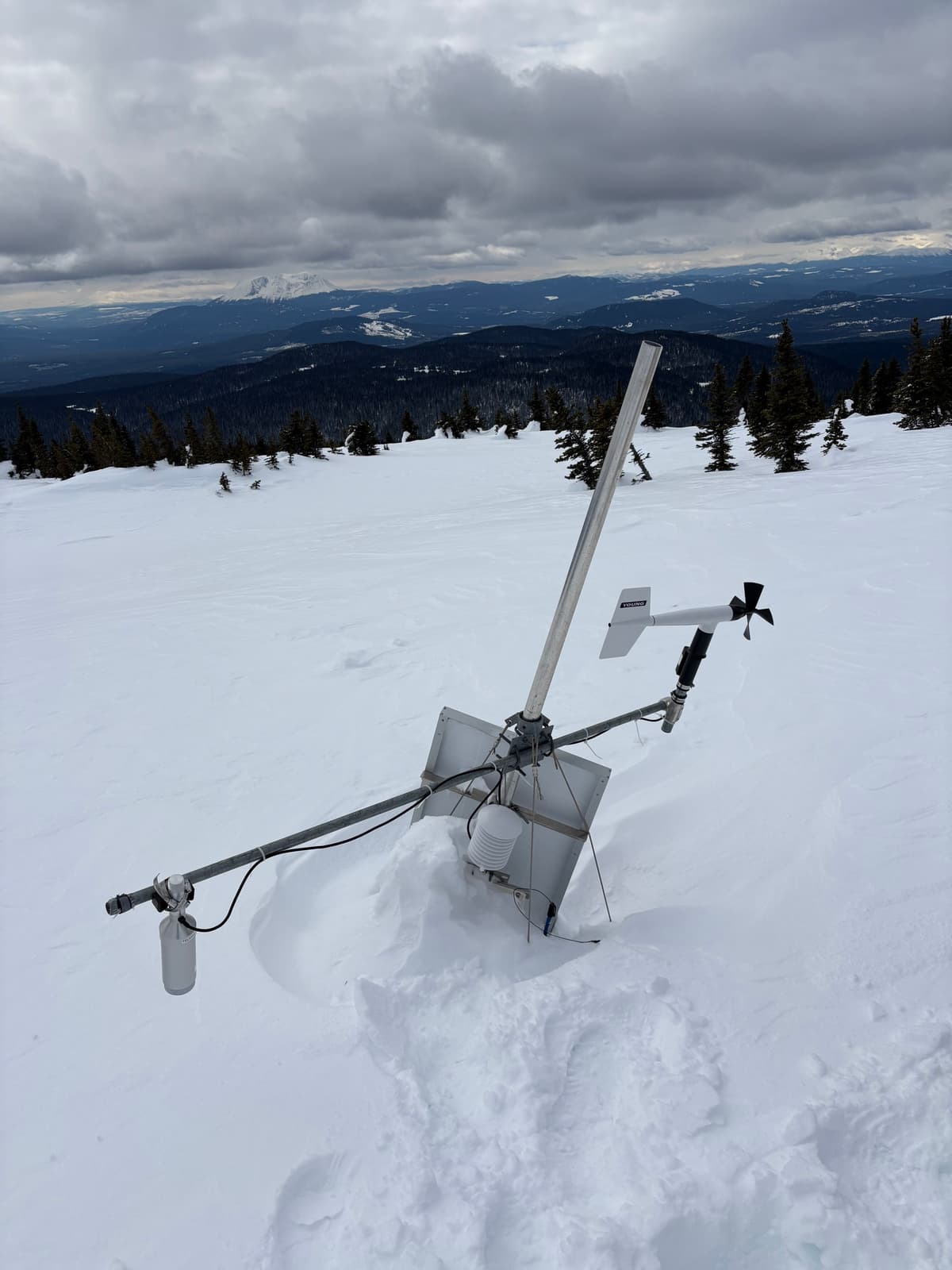 When you bury the battery down 100cm in December and the snow pack is 300cm+ mid April....