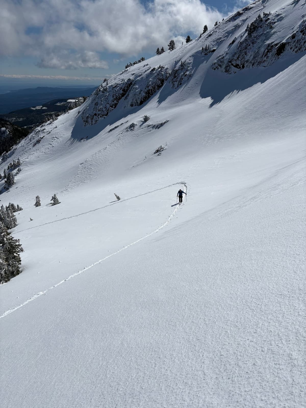 Wind effect was evident through the bowl