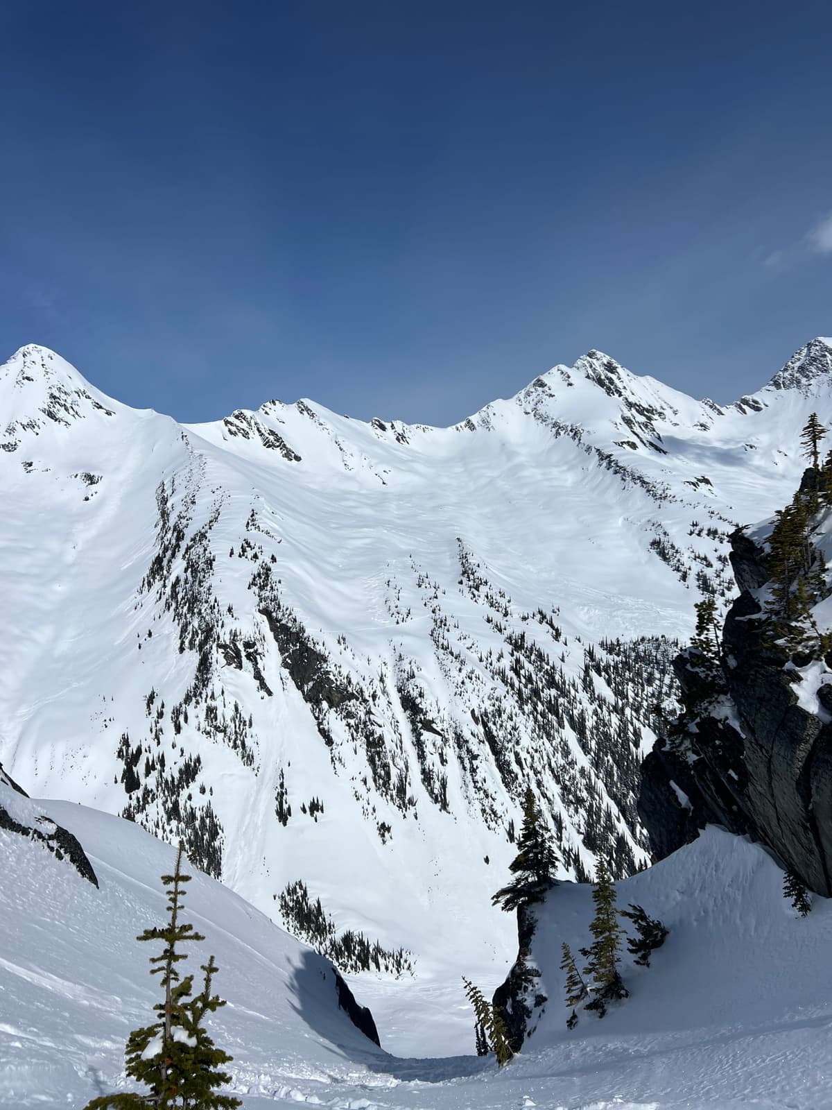 Nicci's notch with excellent cold winter snow