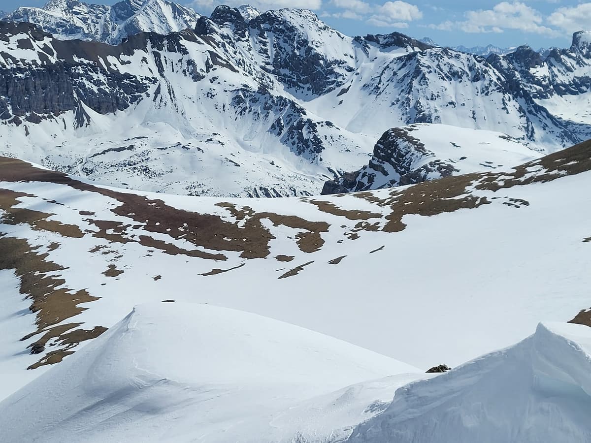 Some slab avalanches on west aspect