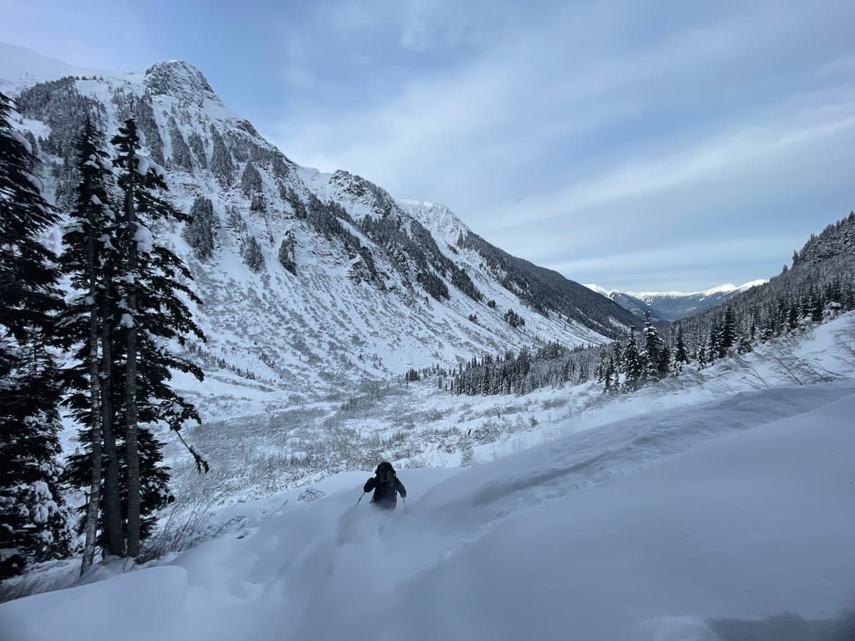Some nice turns out in the open where the crust had more powder overtop.