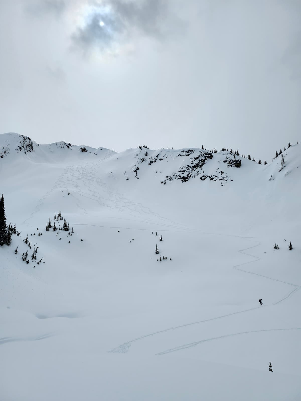 Very good quality skiing on the north facing aspects !