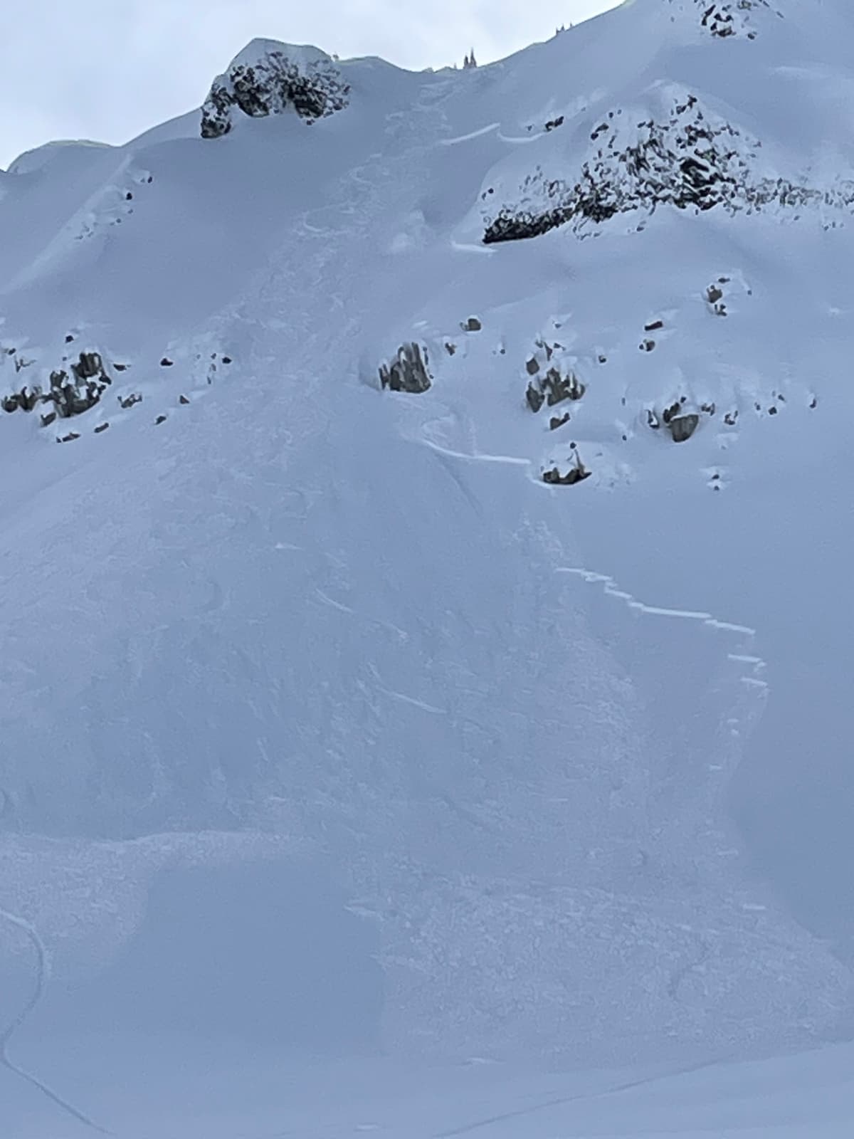 Very small storm slab popped on skiers right near top, propagated lower down to skiers left. Size 2.