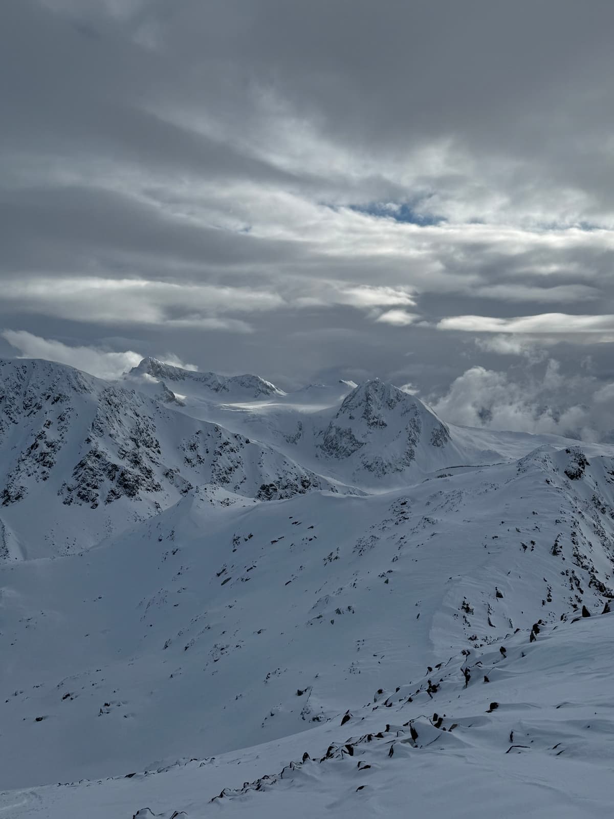 East side of Disease peak, Fissile peak in background