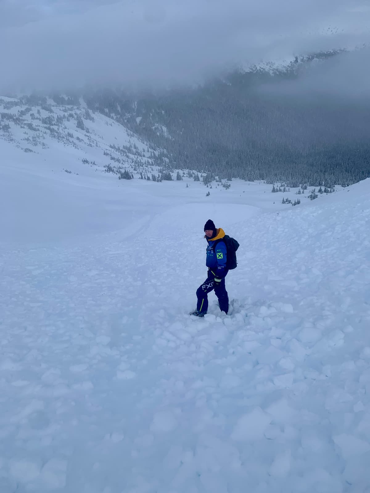 This avalanche ran a surprisingly long way, we estimated it went approximately 600m.