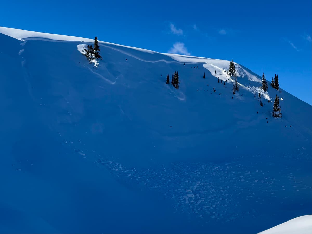 Two week old avalanche.