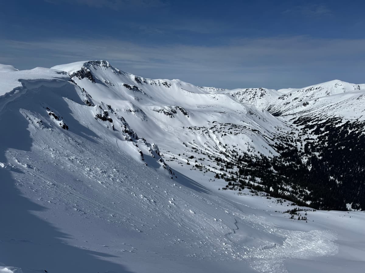 Cornice triggered avalanche