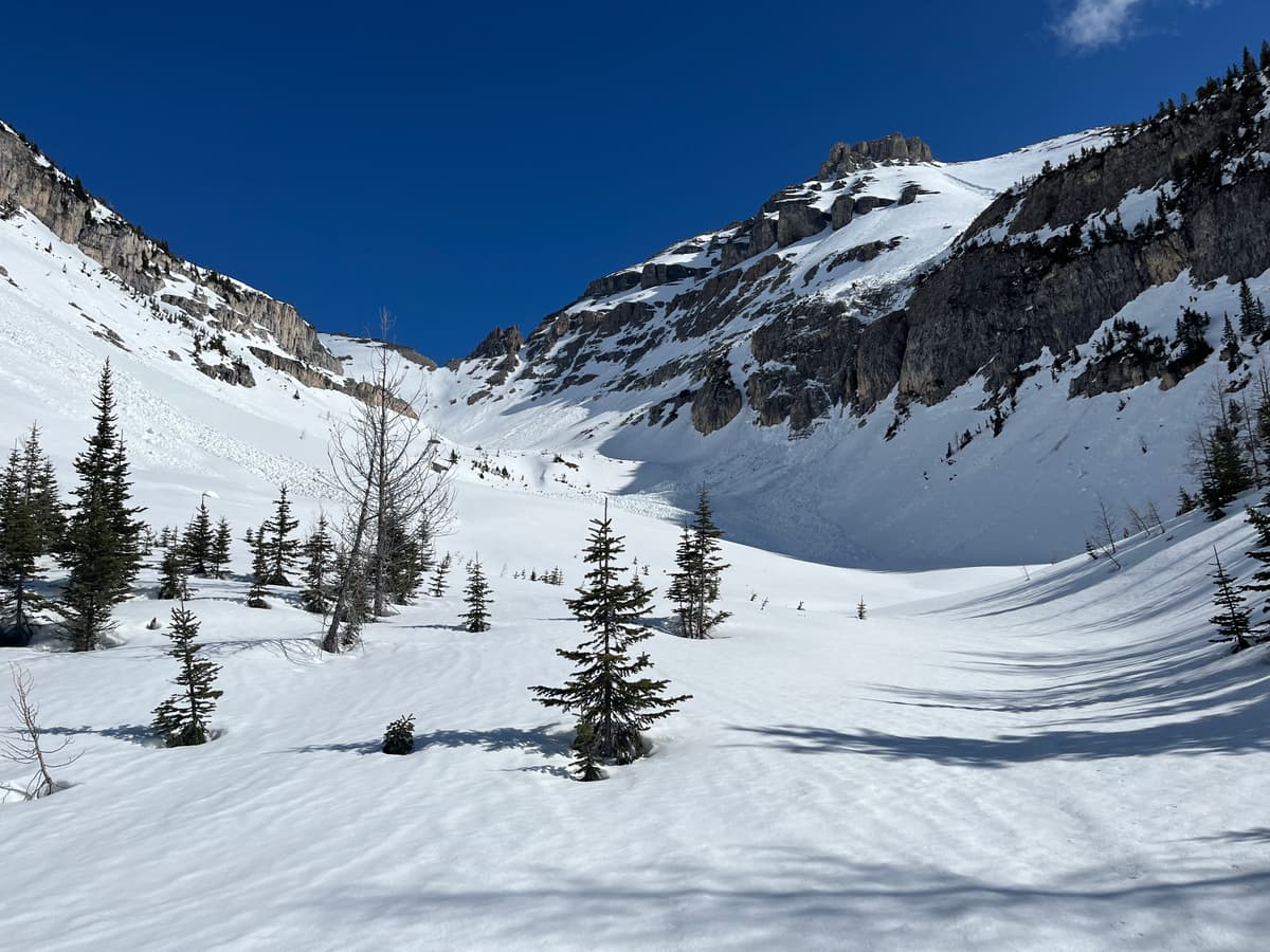 Bottom of the hanging valley (and the good skiing)