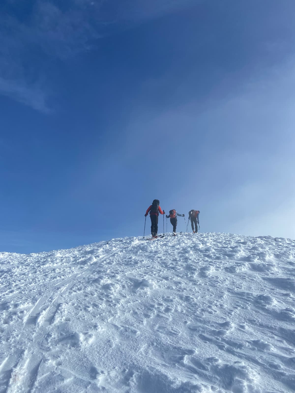 Only windy right on the summit ridge.