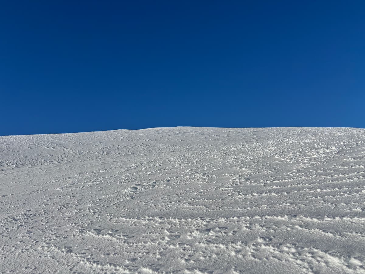 Wind scoured ridge to the summit