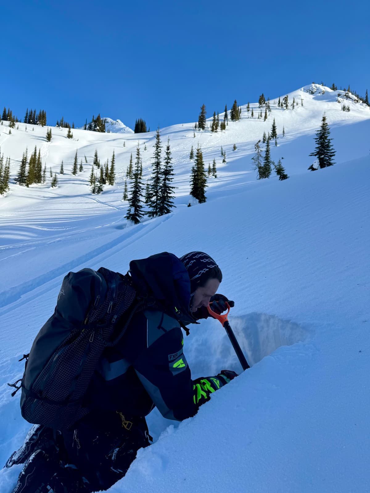 Hunting for buried surface hoar. Note the 5 to 6 mm surface hoar sitting on the.... surface