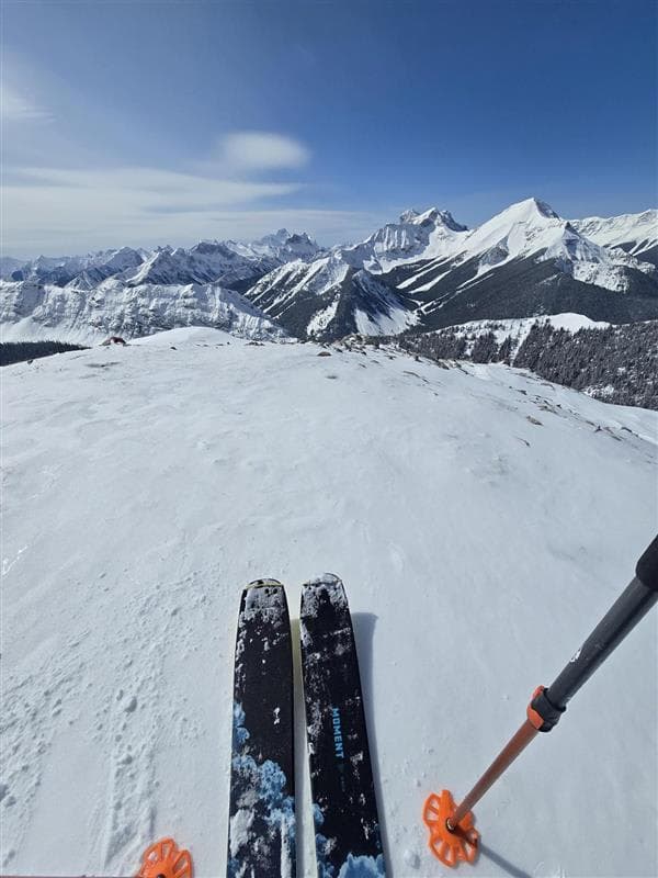 Wind affect at ridge top, but the views are great!