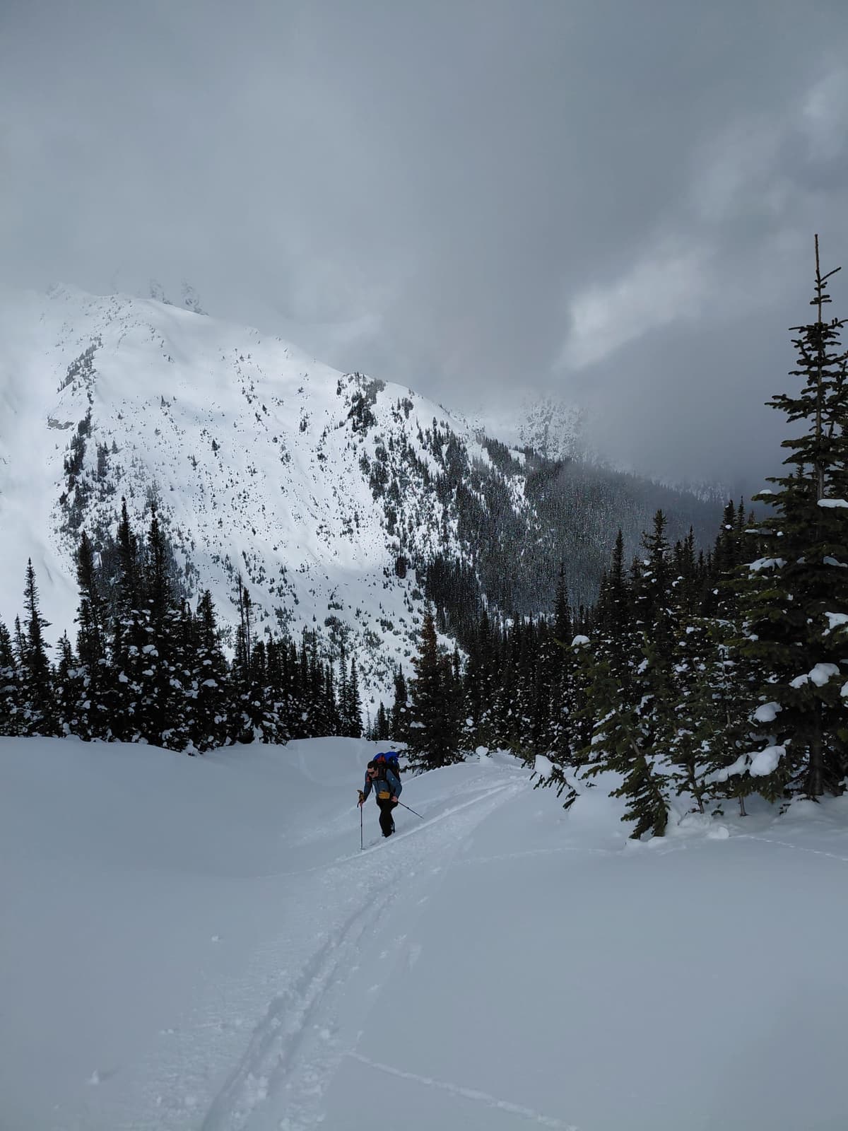 Easy trail breaking