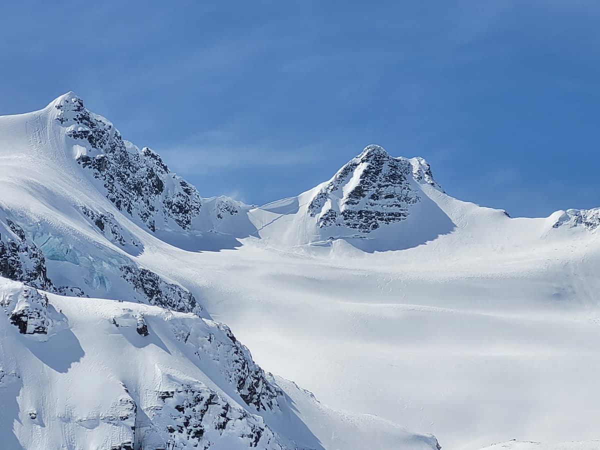 Slab looker's left of Twin Tower Peak